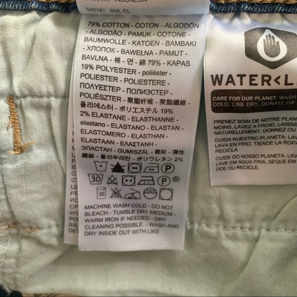 NWT Levi Classic Wide-Leg Crop - Picture 15 of 16